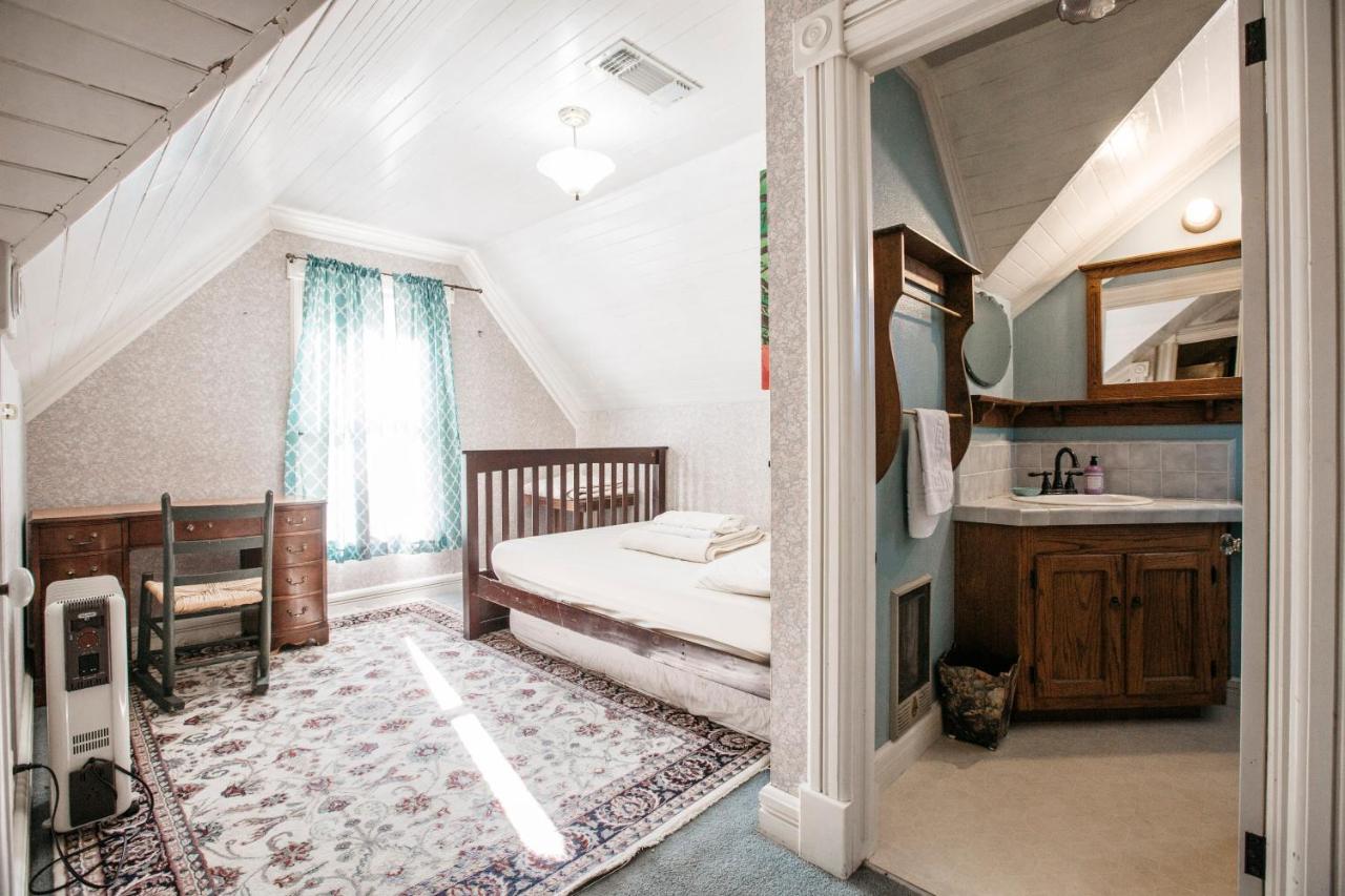 The Hostel California Bishop Ngoại thất bức ảnh